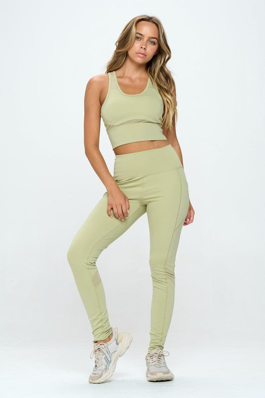 Women’s Two-Piece Activewear Set – Cut-Out Detail